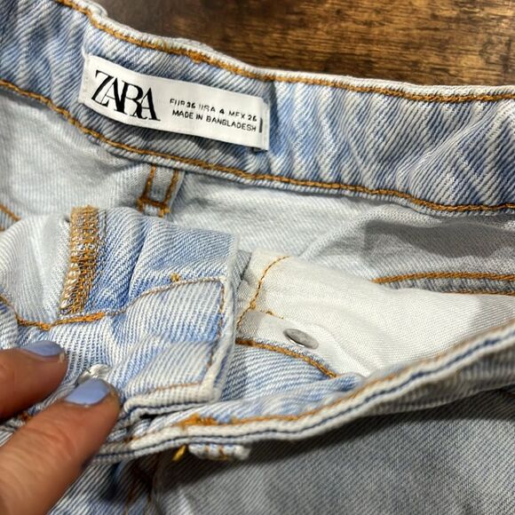 Zara HIGH RISE DENIM SHORTS 4 - Picture 8 of 8